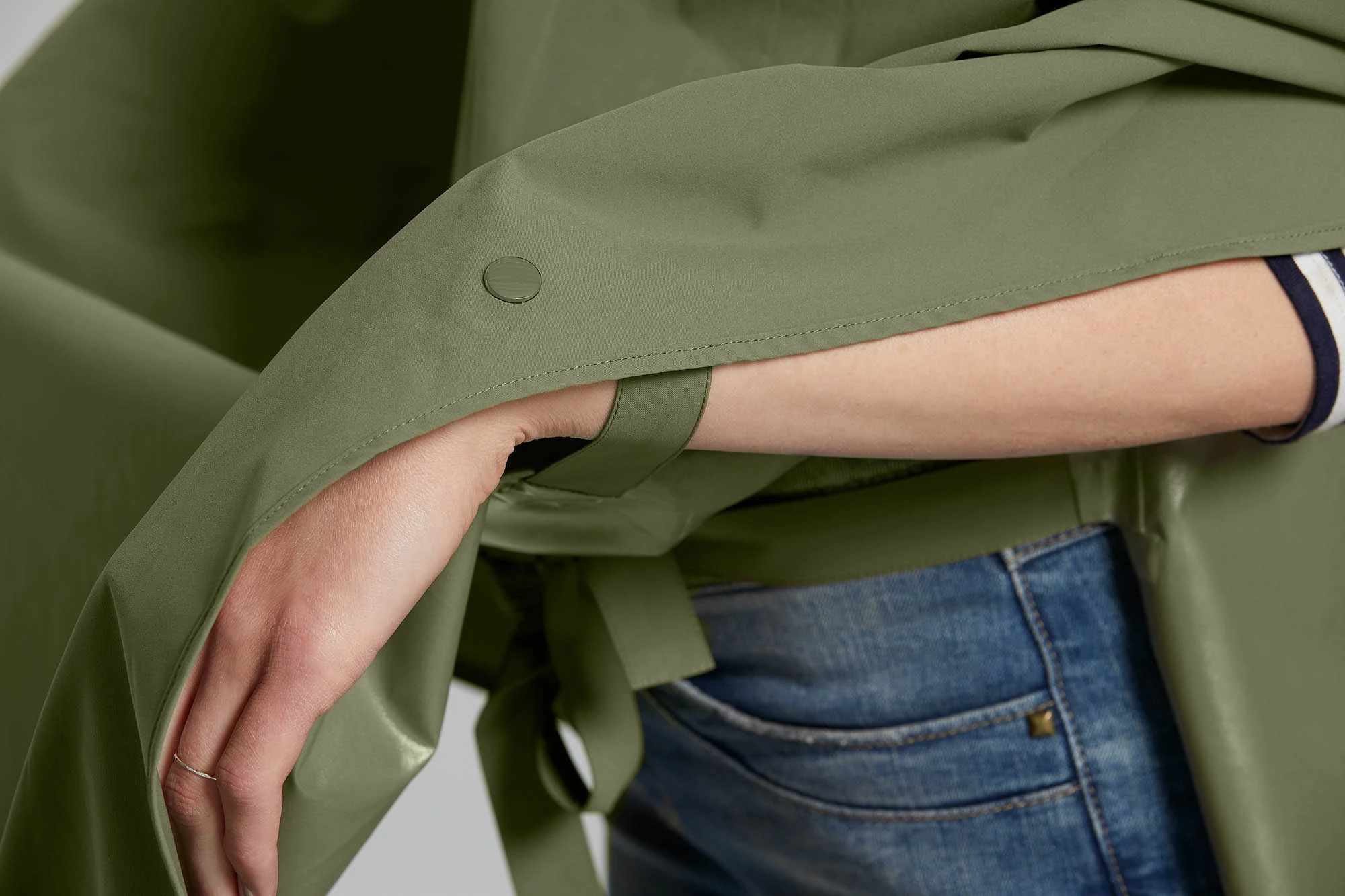 Cape De Pluie Basil Hoga – Image 6